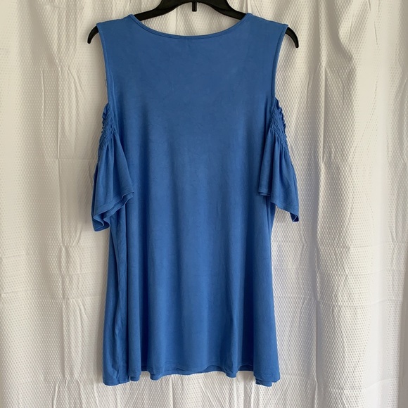 Open shoulder top - Picture 4 of 4